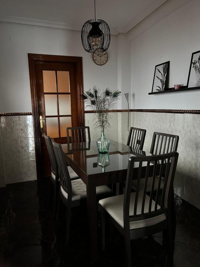 Las Parras House - Casa En Torredelcampo Zewnętrze zdjęcie