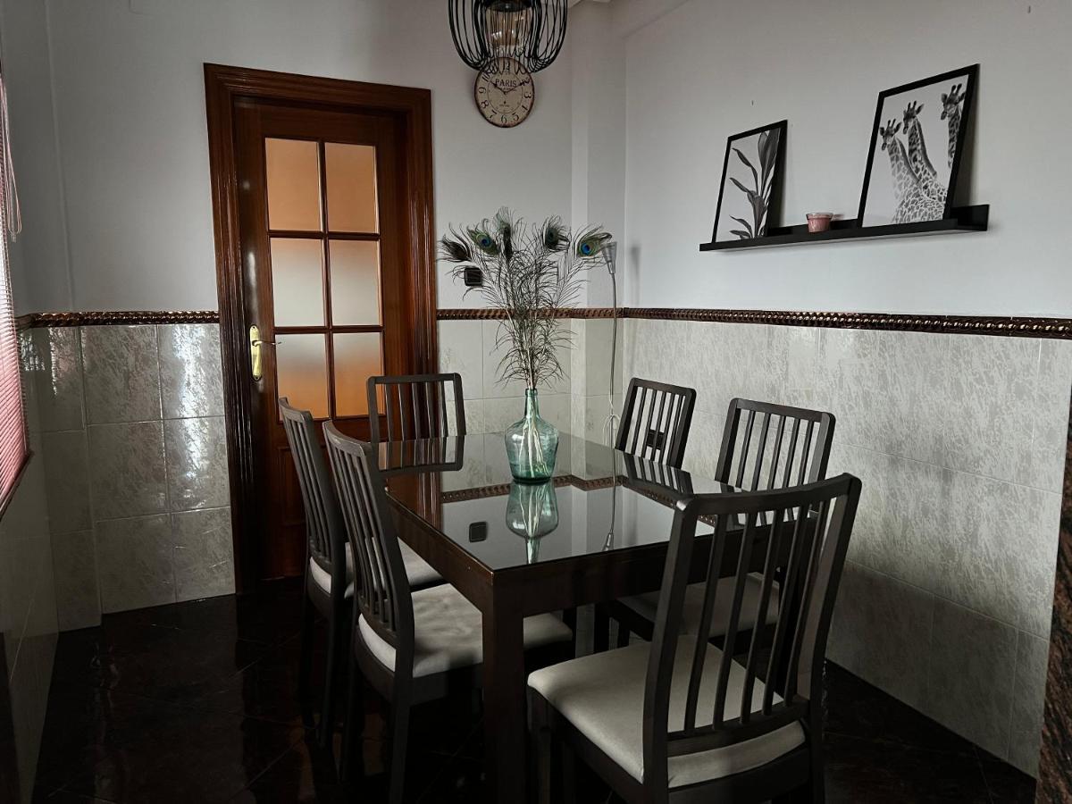 Las Parras House - Casa En Torredelcampo Zewnętrze zdjęcie